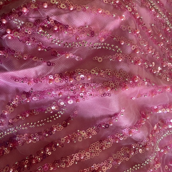 Party dresses - Picture 6 of 6